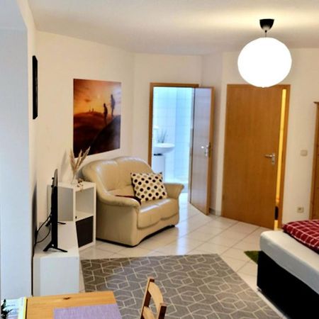Wohlfühl-Ferienwohnung mit Tiefgarage im Grünen Oberhof  Exterior foto
